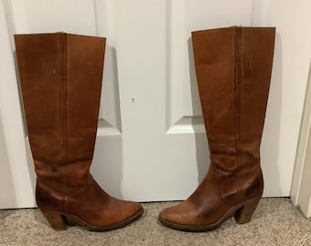 Vintage Frye chestnut distressed patina boho tall campus wood stacked heel boots size 5.5 size6.5