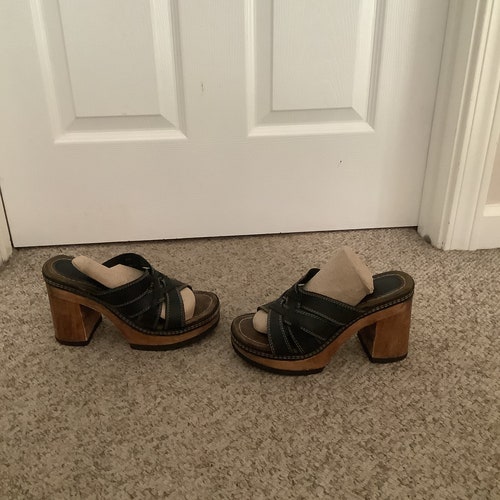 Vtg 90s Candies Black Strappy Mega 