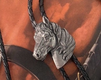 Vintage 90s Siskiyou Buckle Co pewter horse head bolo tie