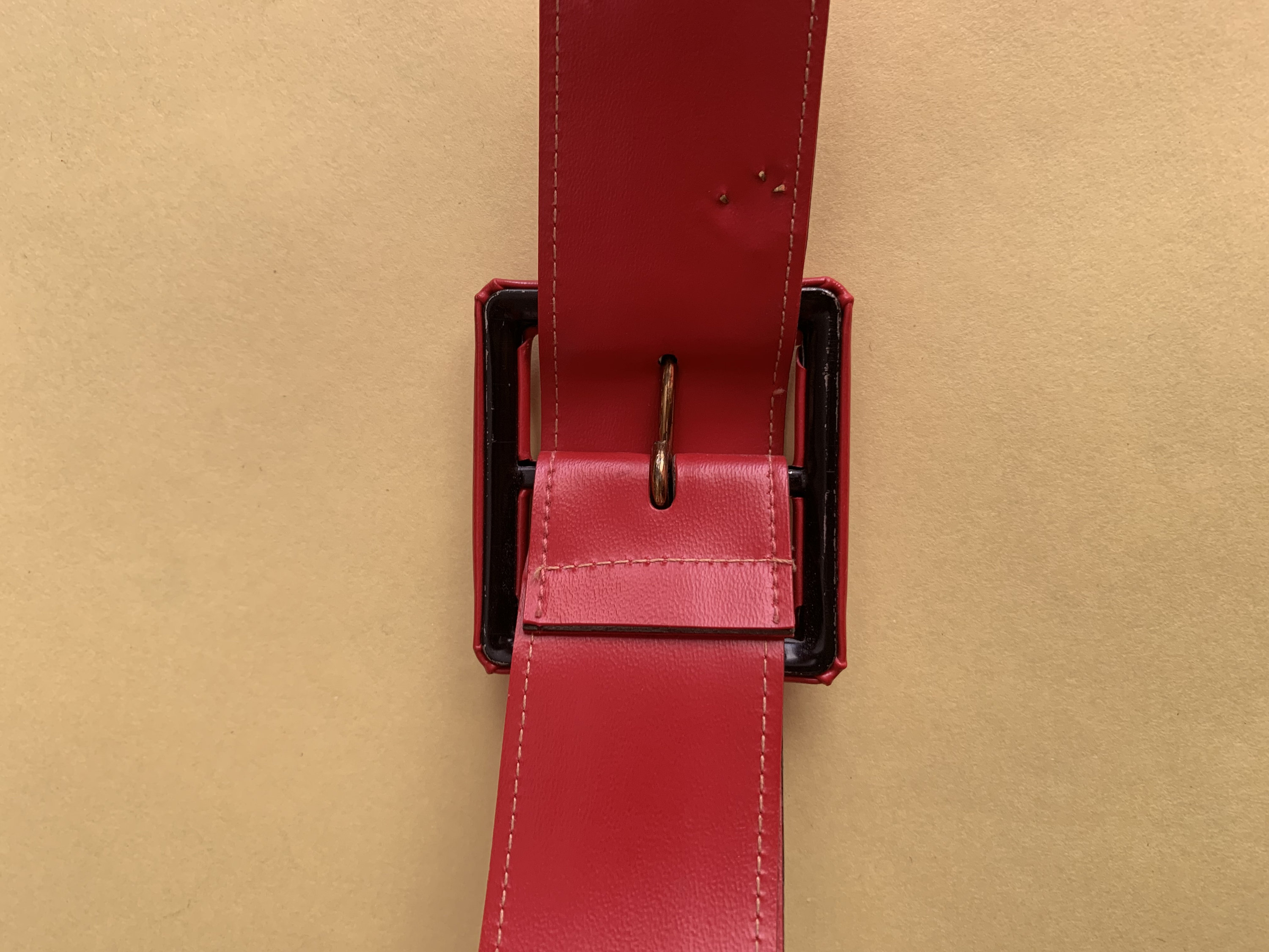 Vintage 80s Red Leather Gold Pyramid Accent Studded Belt  display picture 2