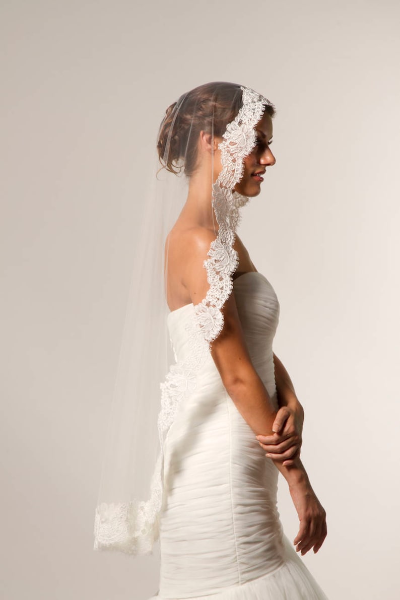 Mantilla Lace Veil Alencon Veil Fingertip Veil Lace Veil Ivory Veil