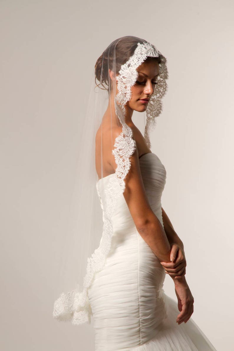 Mantilla Lace Veil Alencon Veil Fingertip Veil Lace Veil Ivory Veil