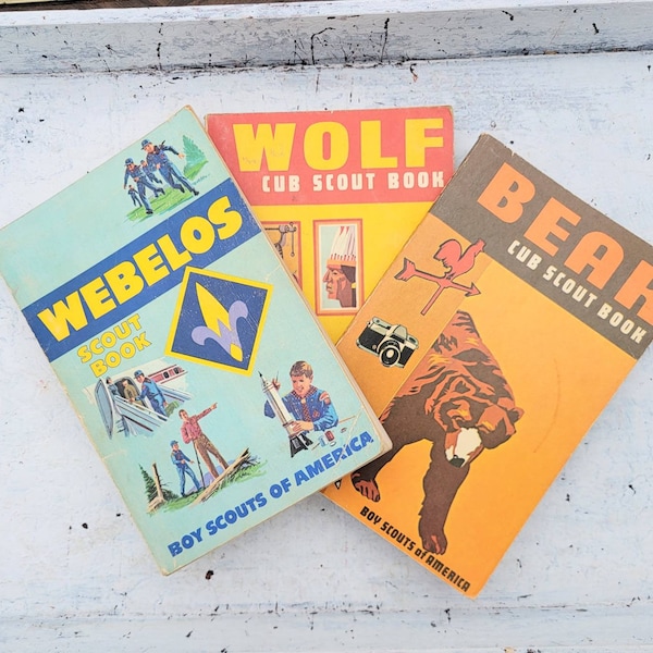 Boy Scout Books. Cub scout Books. 3 books in this collection.  Wolves. Bears Webelos. Paperback. Boy Acout Books of America.