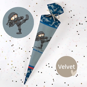 Cono escolar cosido con nombre - tela - ¡completo con cartón en blanco! Ninja - Azul/Gris/Rojo - Terciopelo - Vel394