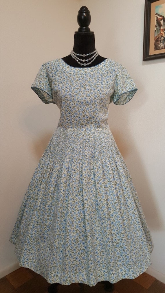 Great 50s Vintage Feed sack style Day Dress, 1950s