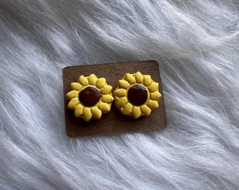Sunflower Stud Earring