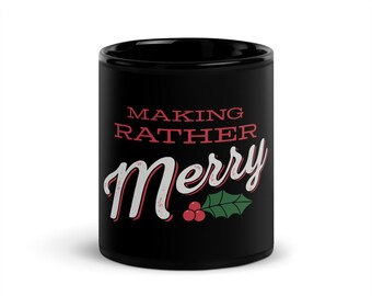 Herstellung eher fröhlicher schwarzer glänzender Becher, inspiriert von Charles Dickens 'A Christmas Carol