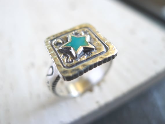 Vintage peyote deals bird jewelry