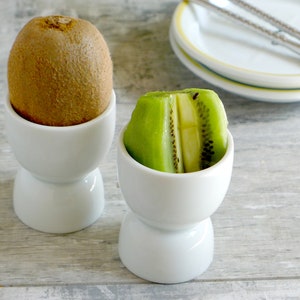 Vintage ARMBEE Co. San Francisco White Ceramic Kiwi Fruit Cups Made in Japan Mid Century Dining Breakfast In Bed Set of 2