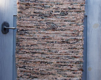 23.031 Tan and Green Duo Hand-Woven Wool Rug