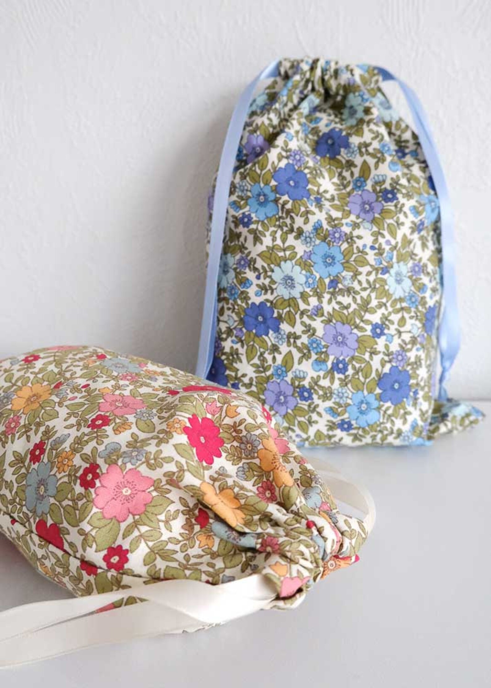 Pretty Drawstring Bag Pattern Drawstring Bags PDF Sewing Pattern - 3 Sizes Included (22cm, 26cm, 30cm ...