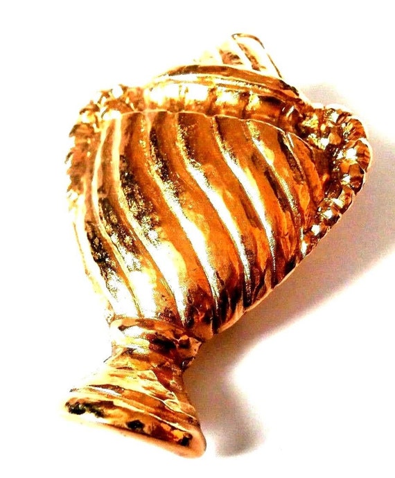 1980's Rochas Signed Gold Plated Urn Pin Brooch - image 3