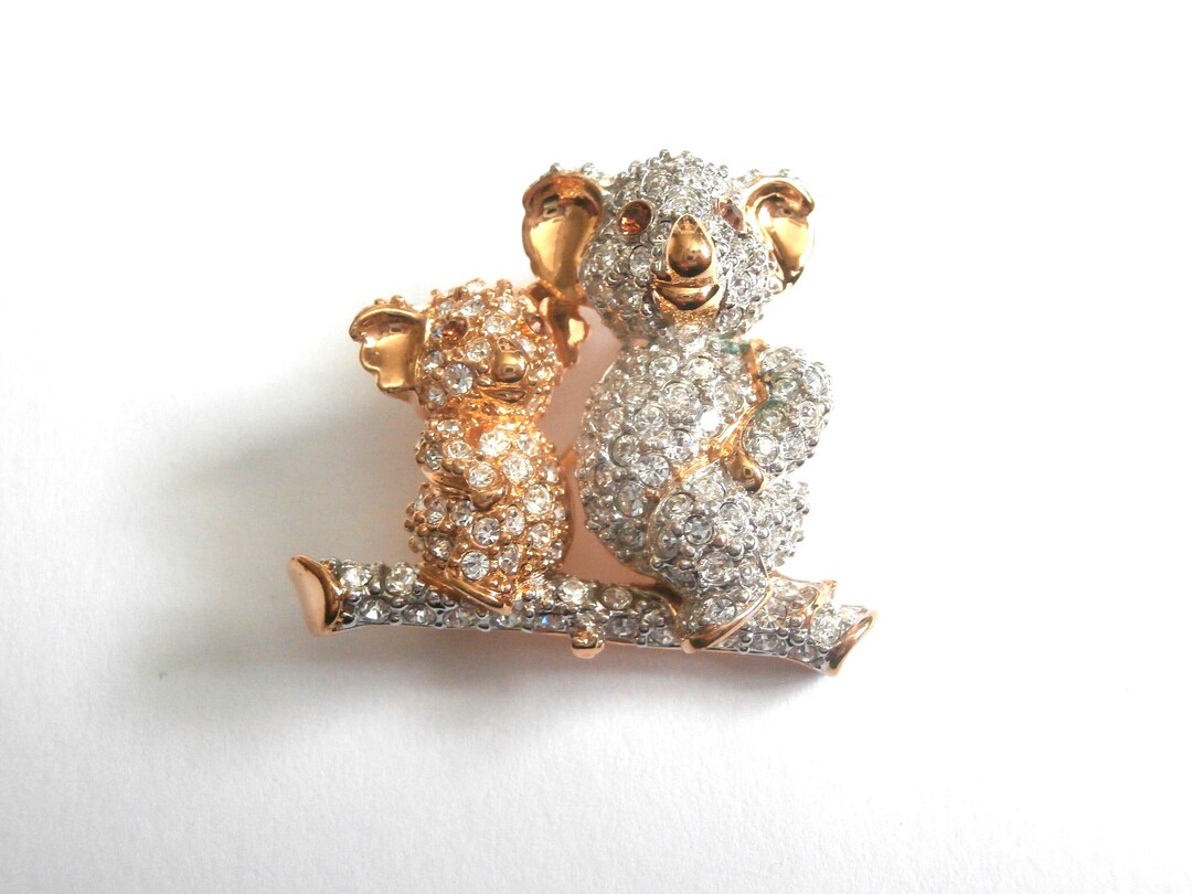 Signed Swarovski Koala Bear Pin Brooch Gold Plated Set With Clear