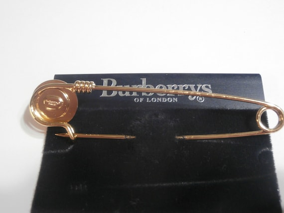 Signed Burberrys of London Pin Brooch Gold Plated… - image 8
