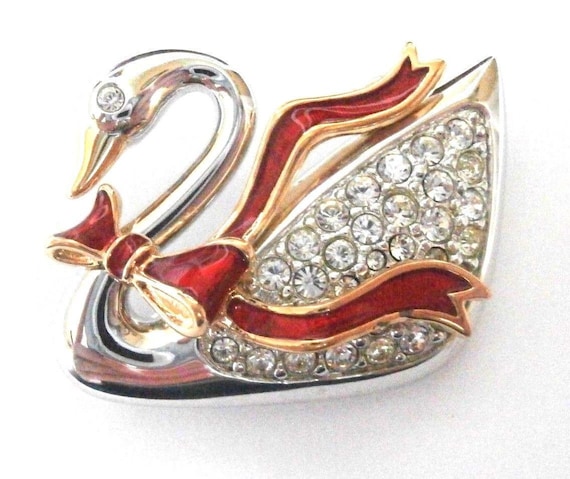 Swarovski 2024 swan pin