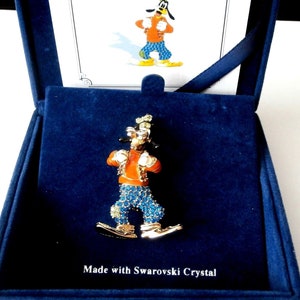 Swarovski Disney  Signed Pin Brooch Limited  Edition Goofy MIB COA