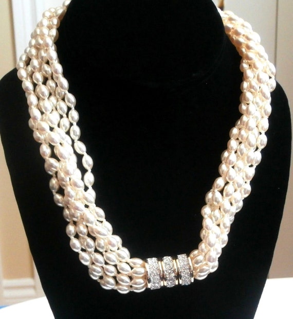 Swarovski Pearl Necklace with Seven Strands of Pearls… Gem