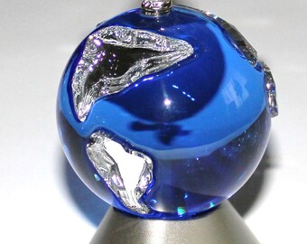 Swarovski 2000 Millennium Edition Crystal Planet New in Box
