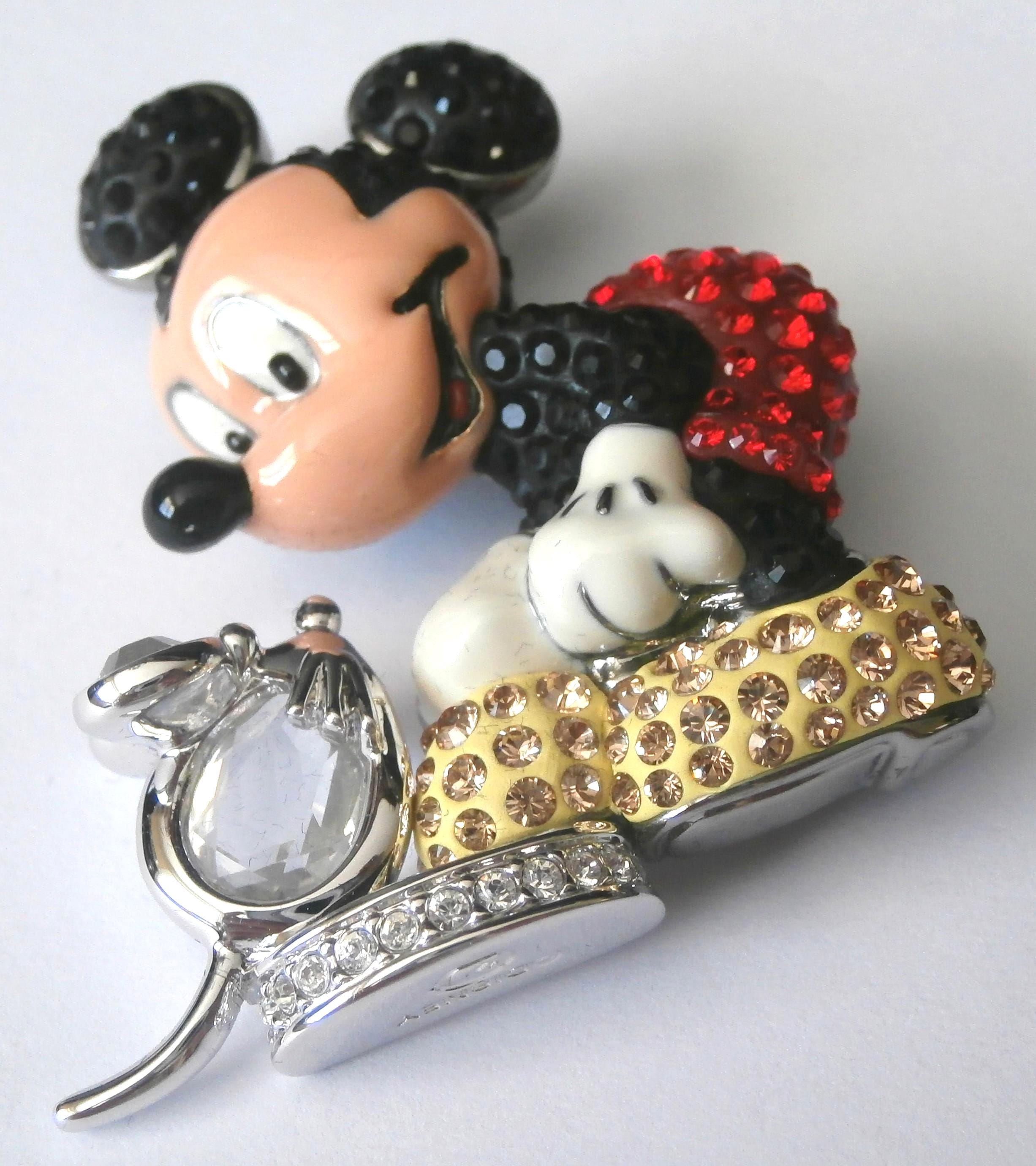 Signed Swarovski Crystal Disney Mickey Mouse Brooch Pin 2005 