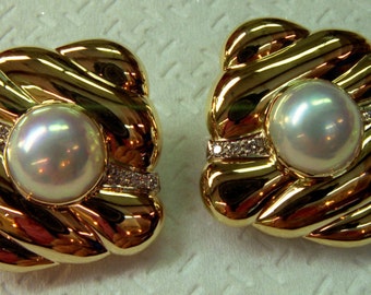 Beautiful Square Repousse' formed 18k yellow gold Mabe' Pearl and Diamond post and clip earrings