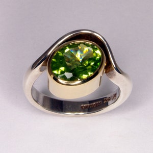 Green Peridot 18k Yellow Gold and Sterling Silver Ring Size 7 1/2