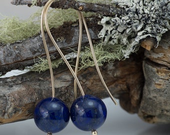Stunning pair of 14K gold Lapis Lazuli earrings, Hand fabricated to optimal comfort and durability