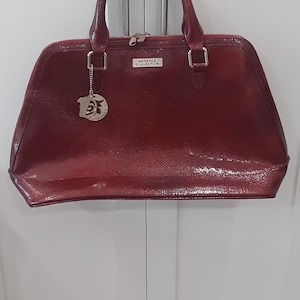 Bolso/cartera grande de color rojo de la colección Versace