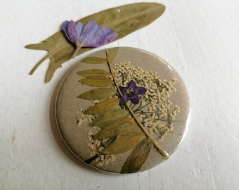 Compact mirror with real dried plants. 59mm, Ø 2.25 inch, diameter 2.25", 2 1/4