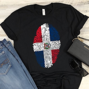 Dominican Republic Shirt Dominica Flag Fingerprint T-Shirt Vintage Retro Distressed It&#39;s In My DNA Pride Patriotic Gift for Men and Women
