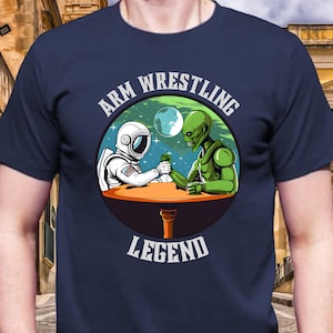 Camiseta de pulseada, camiseta de luchador de pulsos, divertida camiseta de luchador de pulsos de astronautas y extraterrestres, regalo para él o ella, regalos para hombres y mujeres