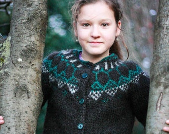 Icelandic wool sweater for children