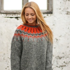 Handmade sweater from pure Icelandic wool