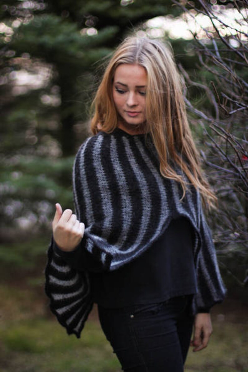 Handknitted poncho from icelandic wool image 2