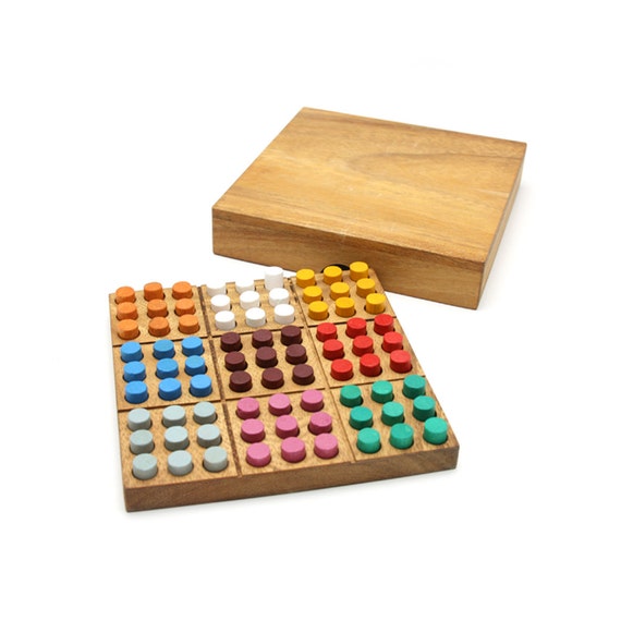 Sudoku, jeu en bois par Luckies – Nüspace Mobilier (Canada)