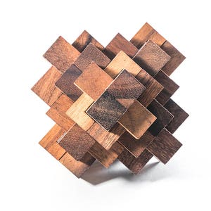 24 Piece Burr puzzle - difficult puzzle, devil&#39;s knot, puzzle knot, chuck puzzle, gift for serious puzzlers, very challenging puzzle
