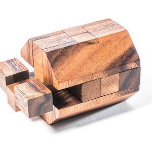 Diamond Cube 4 - Burr puzzle, escape room mechanical puzzle, devil&#39;s knot, notch, brain teaser puzzle, puzzle knot