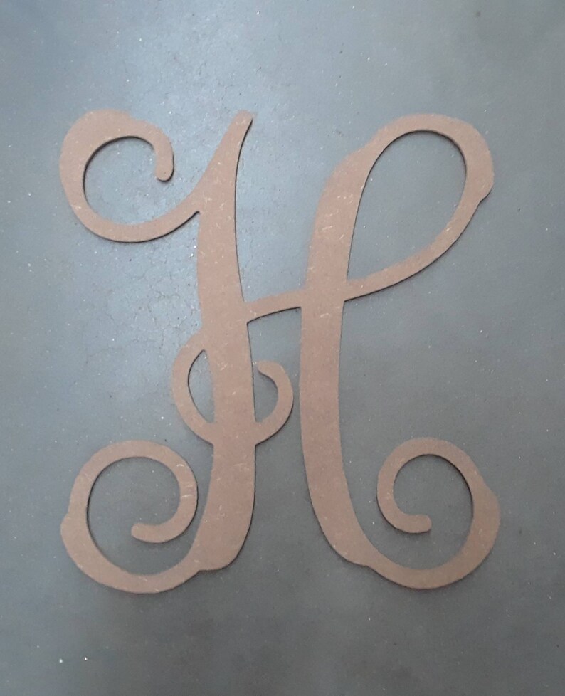 12 Vine Script Monogram Initial