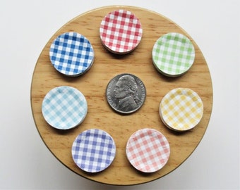 Dollhouse Miniature Gingham Paper Plates, Set of 10 pieces, Assorted color choices