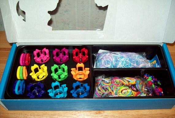 ondersteboven Overtreding escaleren Rainbow Loom® Authentic Finger Loom™ Party Pack by the makers - Etsy  Nederland