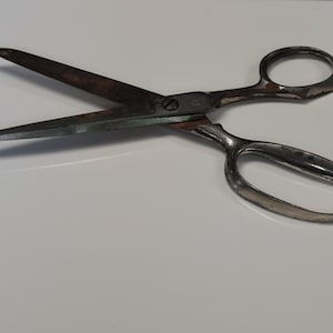 Vintage Gold Seal Silver Scissors 6&quot;