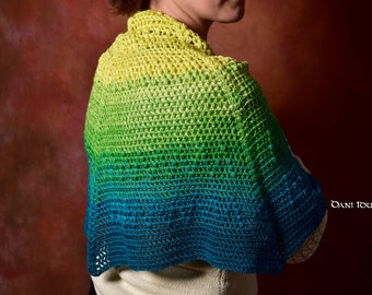 Half circle shoulder shawl "Limone sul Garda" - Unique piece