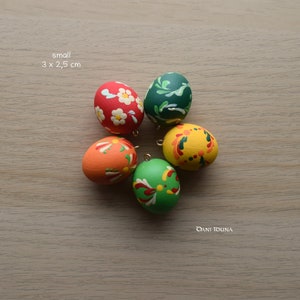 Hand painted wood Easter eggs Indoor decoration green red small