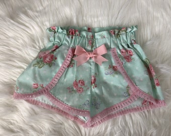 Shabby Chic Shorts with pretty pink fringe
