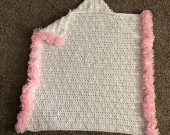 Sweet Little Lamb Pom Pom Blanket