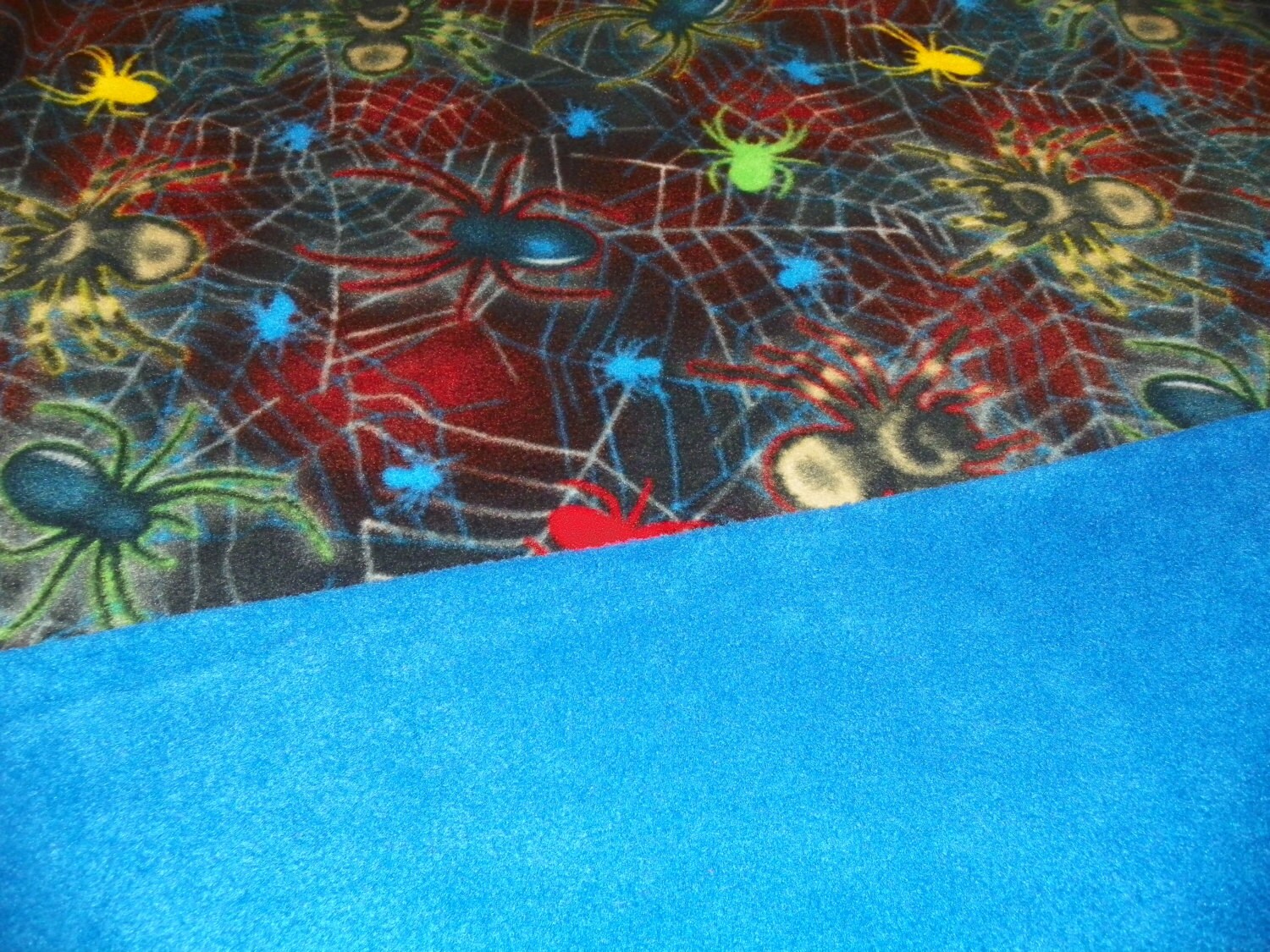 Spiders on Webs Fleece Blanket With a Blue Backing Size 60in X Etsy UK