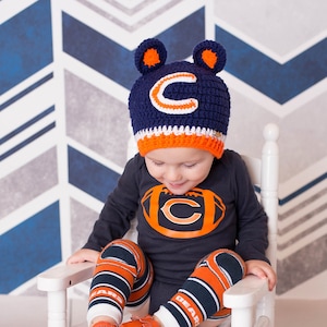 Chicago Bears Beanie, Unisex Chicago Bears Hat, Baby Beanie, Baby Photoprop, Football Hat, Baby Crochet Football Hat Bear Ears