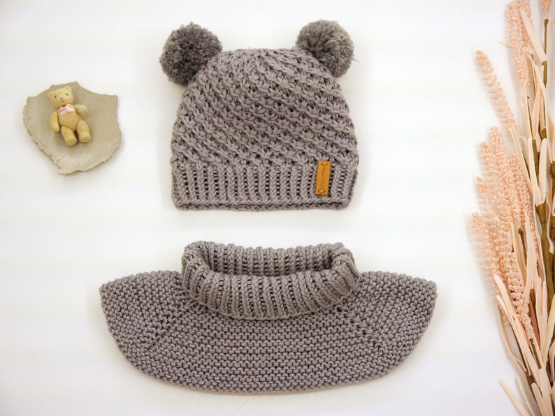 Knitting Pattern Baby Set Asterisk Hat & Shoulder Cape no.185E image 1