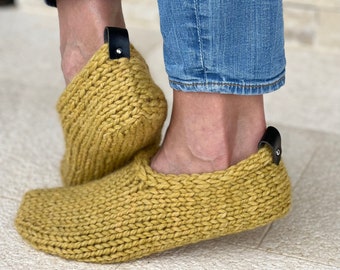 Knitted Slippers SPEEDYSOCKS - No.263E