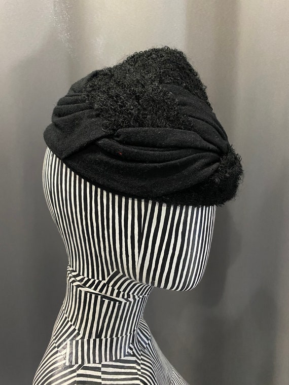 Vintage Cloche Black Chunky Boucle Hat
