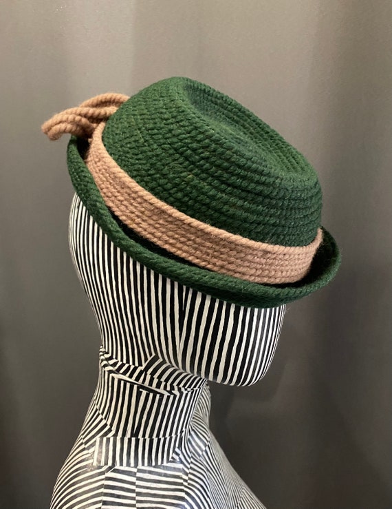 EUC Vintage 1960s Needlepoint by Everitt Purple Crochet Cloche Hat Beaded Accent Everitt Purple Chenille Knit Cloche Hat WPL 7647 Ladies  main image 3